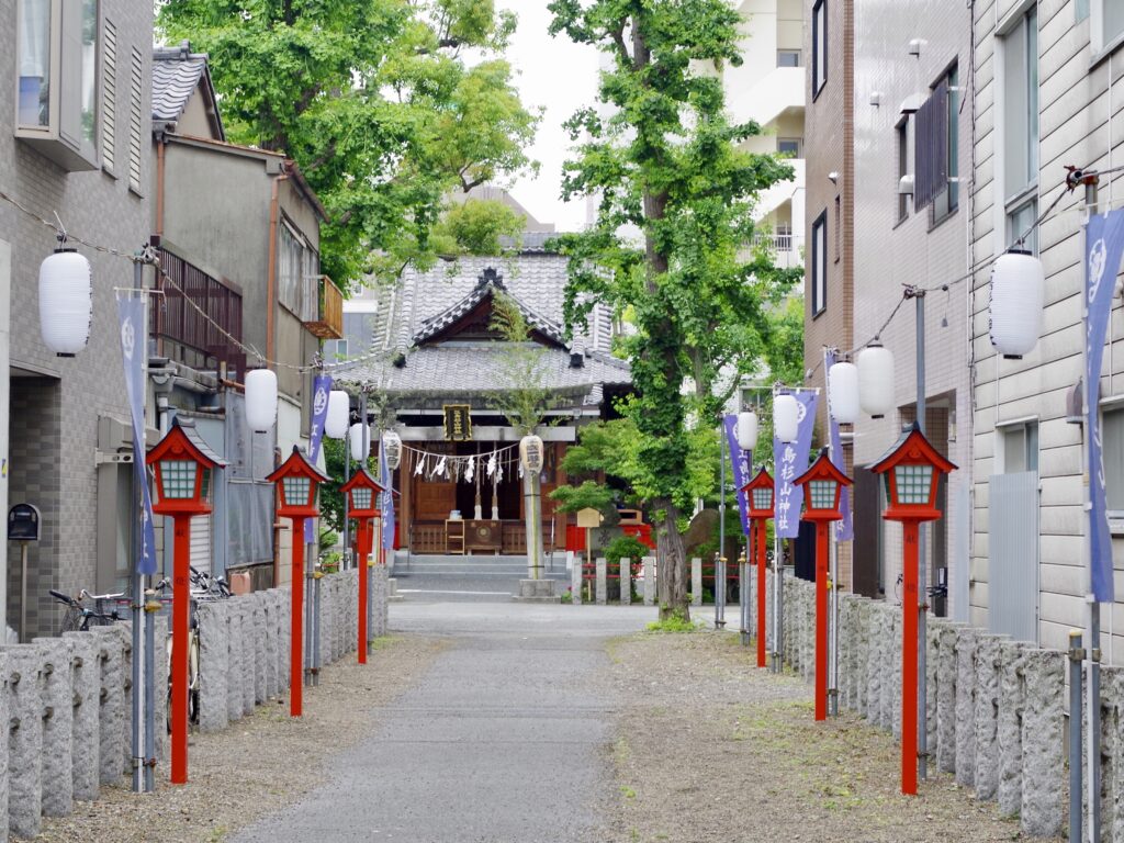 江島杉山神社の表参道
